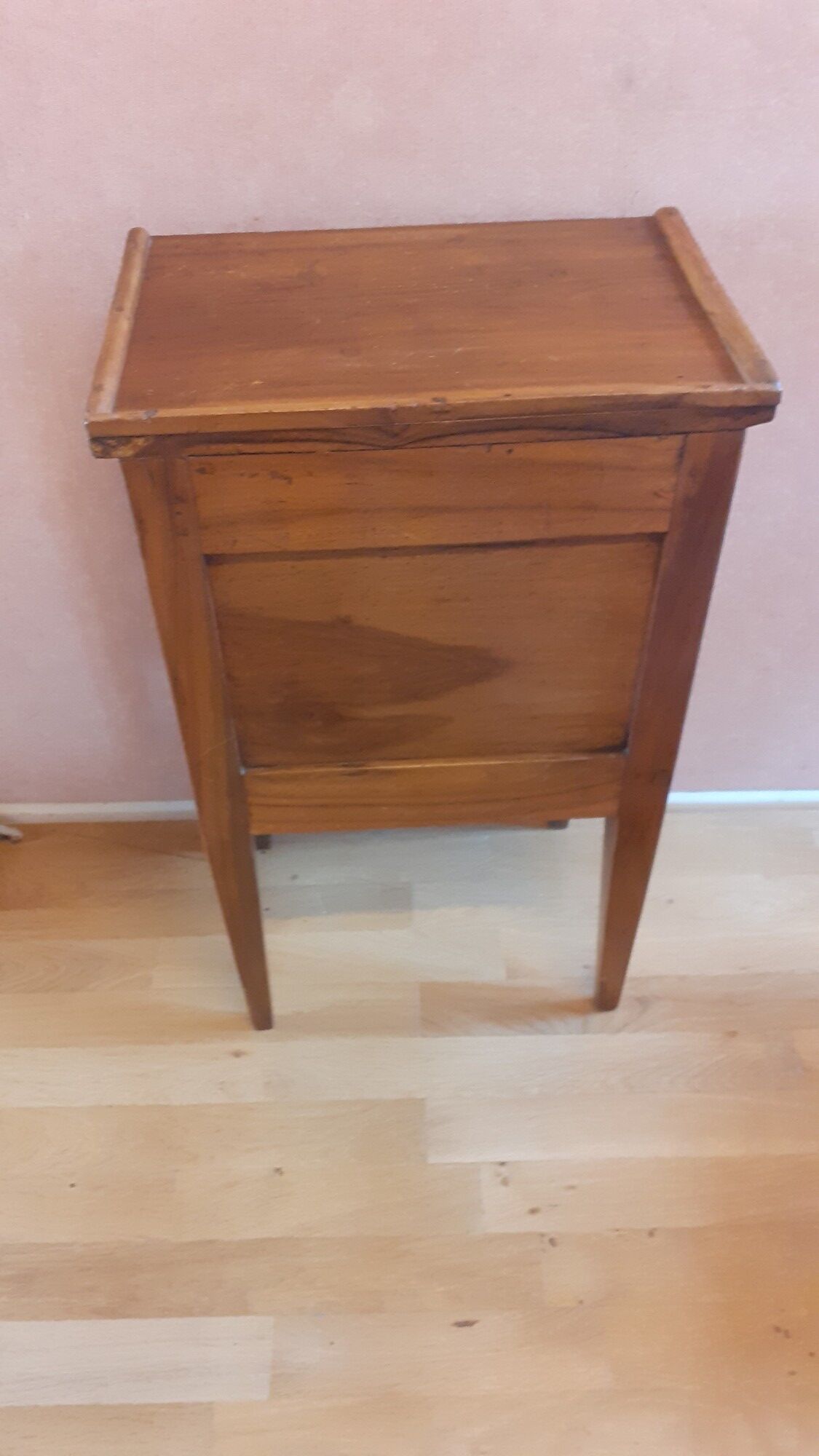 Piece of furniture in blond walnut, 3 drawers, very good condition