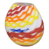 Vase abstrait contemporain en verre de murano blanc laiteux attribué à des roseaux colorés