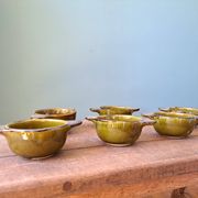 6 glazed clay bowls