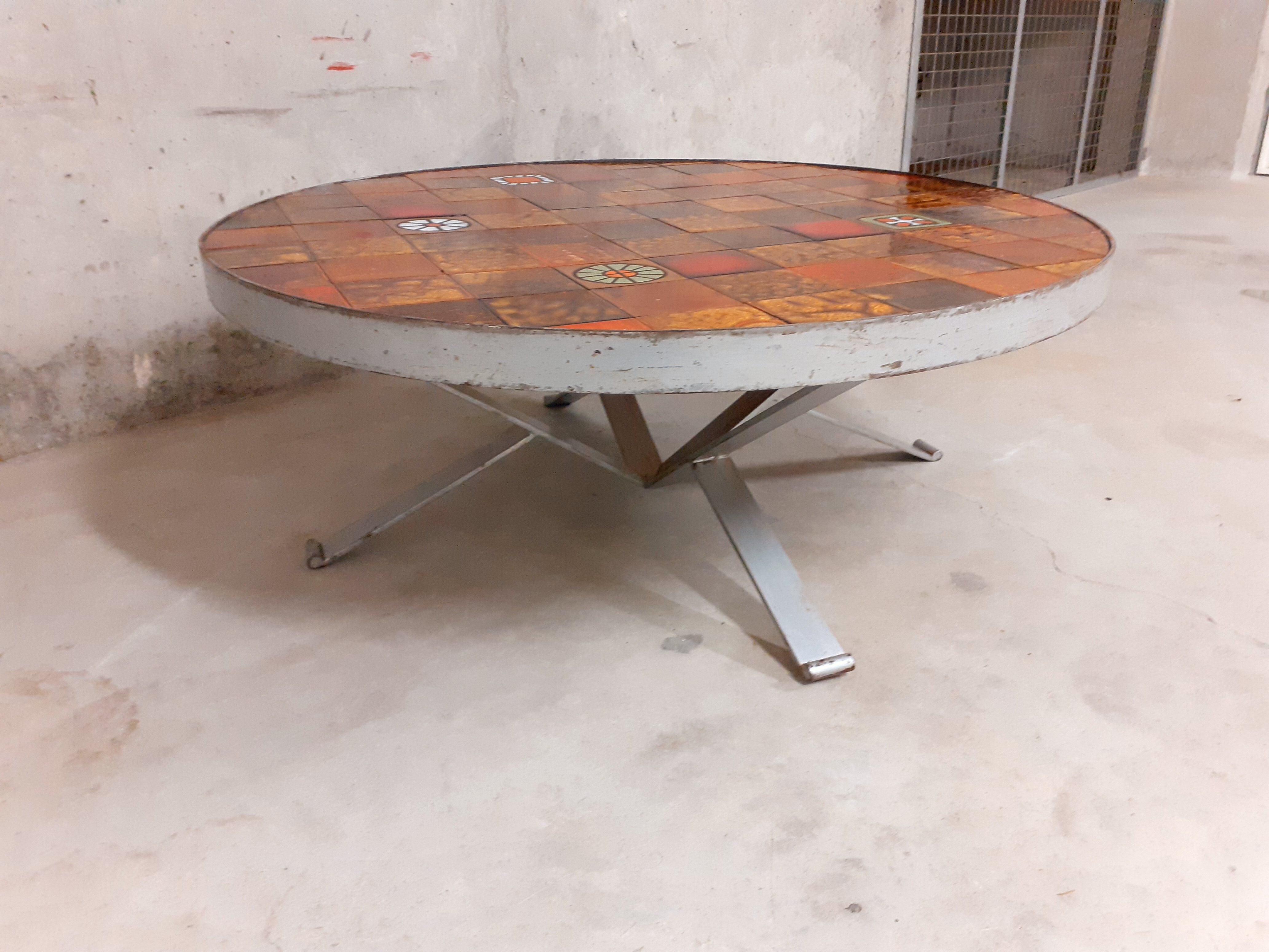 Vintage round coffee table roche-bobois in steel and ceramic 70s