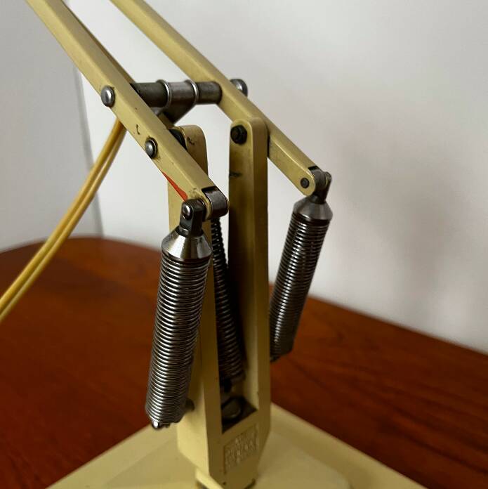 Anglepoise 1227 cream articulated collector's lamp Herbert Terry