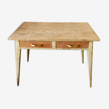 Farm log table