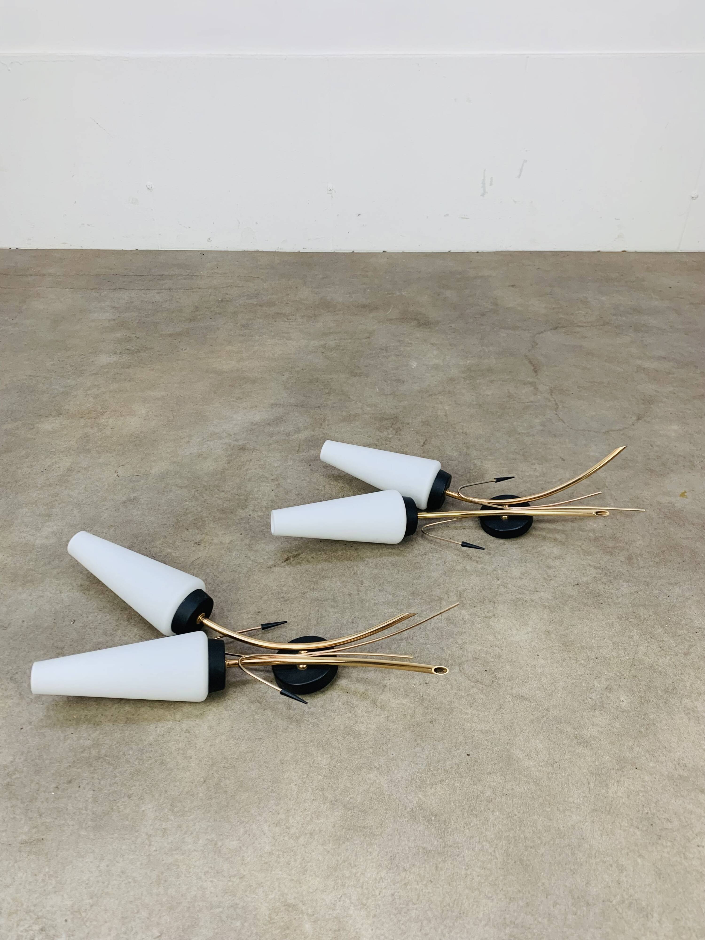 Pair of 1950s wall lights, opaline and brass tulips, Lunel Arlus