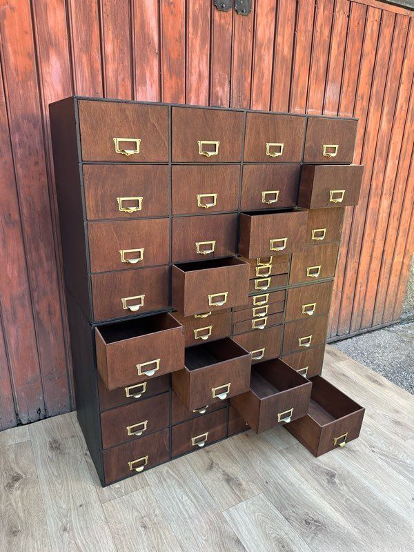 Industrial workbench - 37 drawers