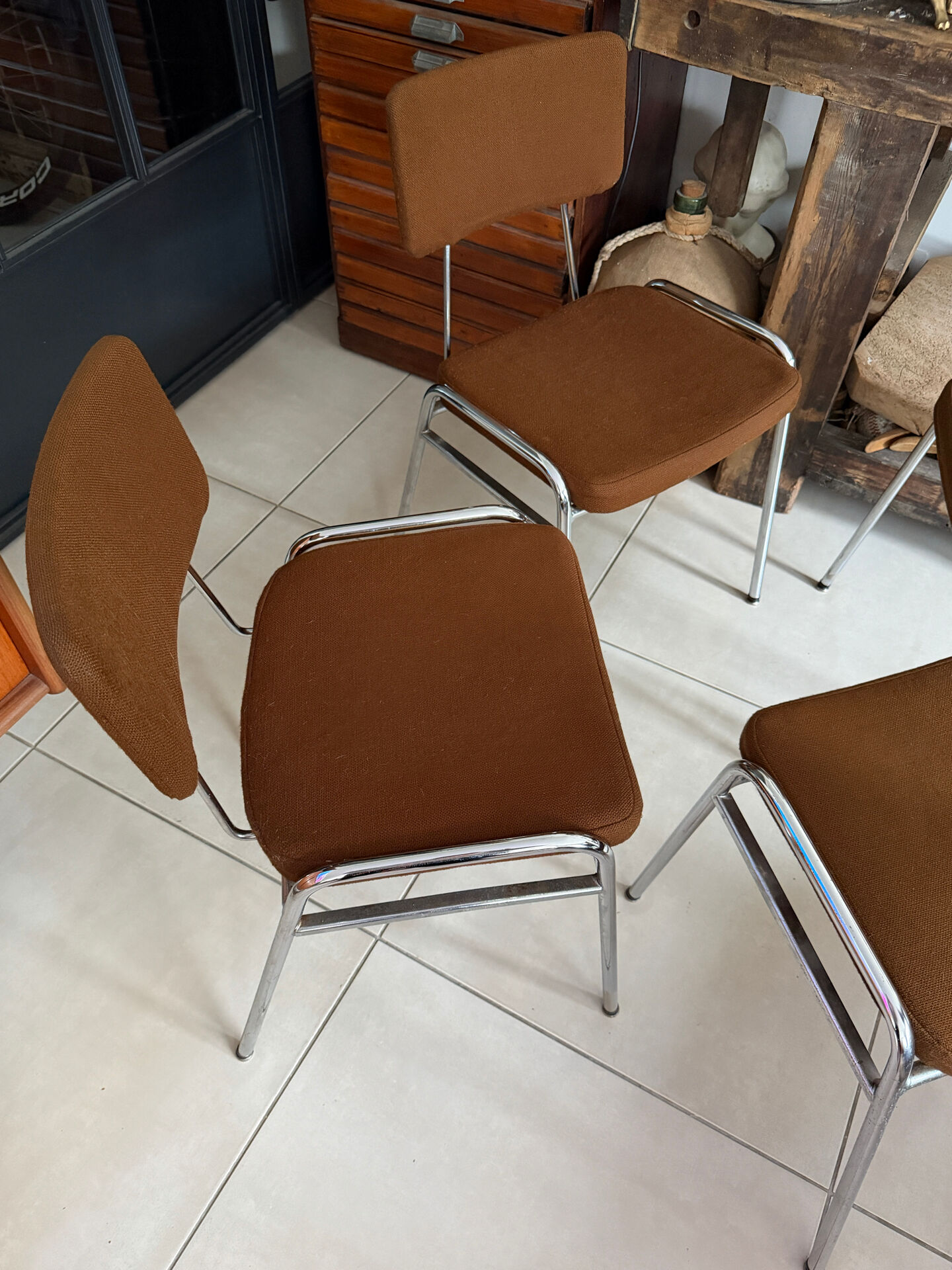 Set of 4 tubular chairs in chrome metal – Mid Century style