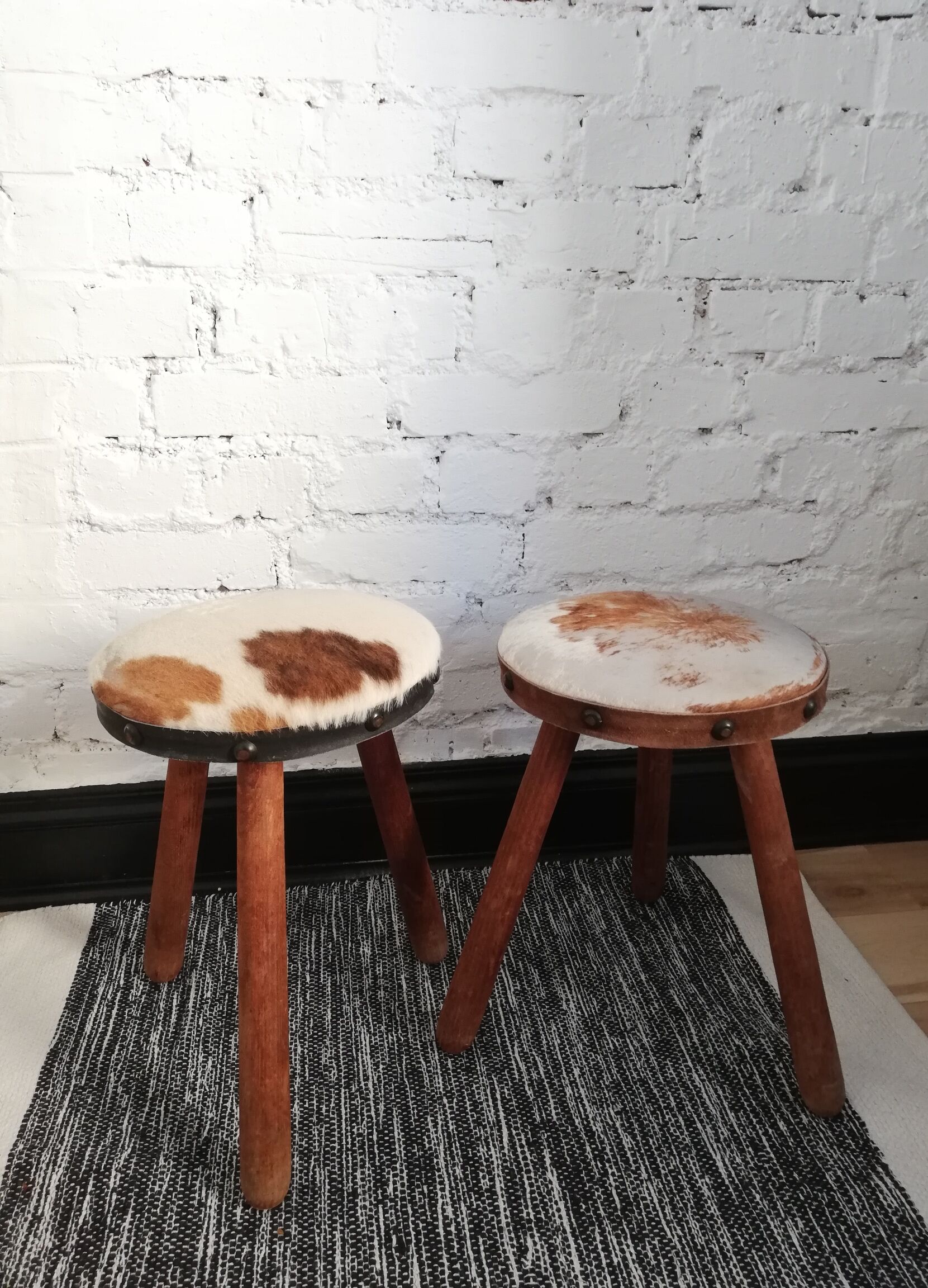 Tripod stool vacher