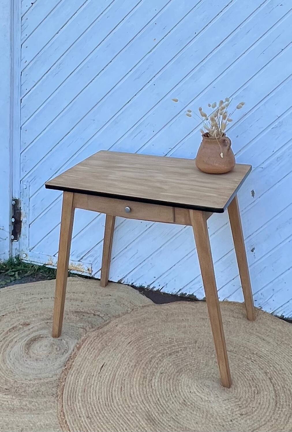 Bureau vintage des années 50 en bois brut pieds compas 1 tiroir