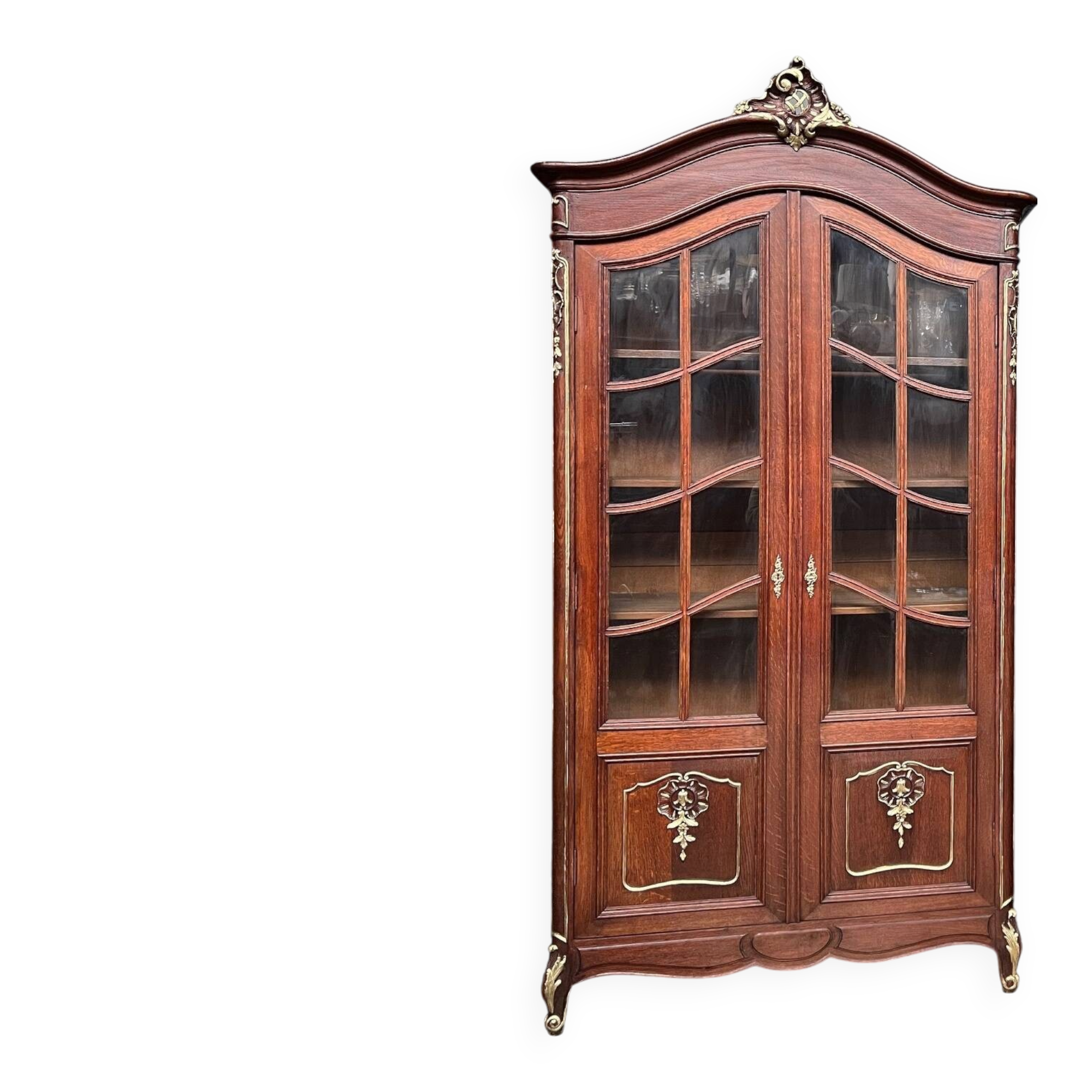 Louis XV style display cabinet. Hand-painted in gold, carved from solid oak.