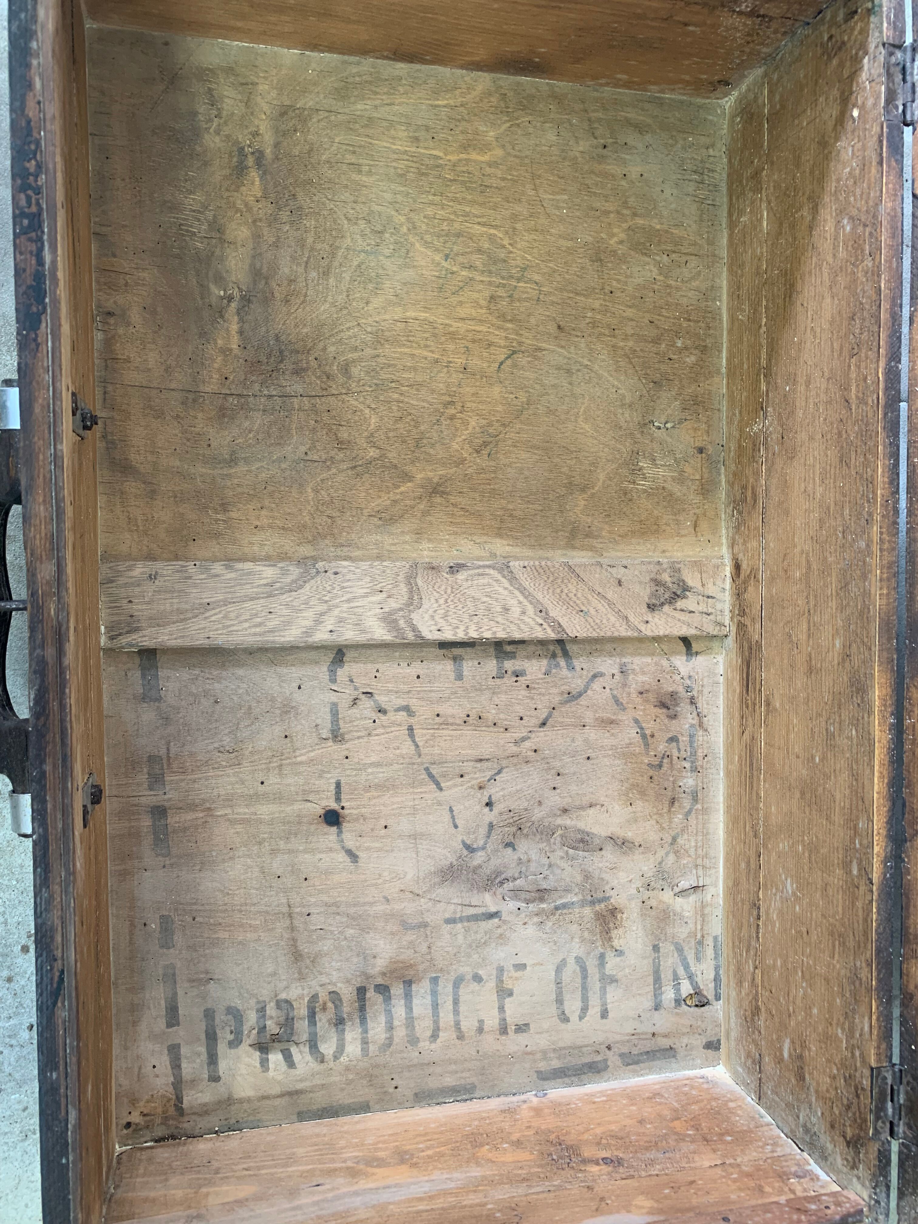Valise en bois ancienne