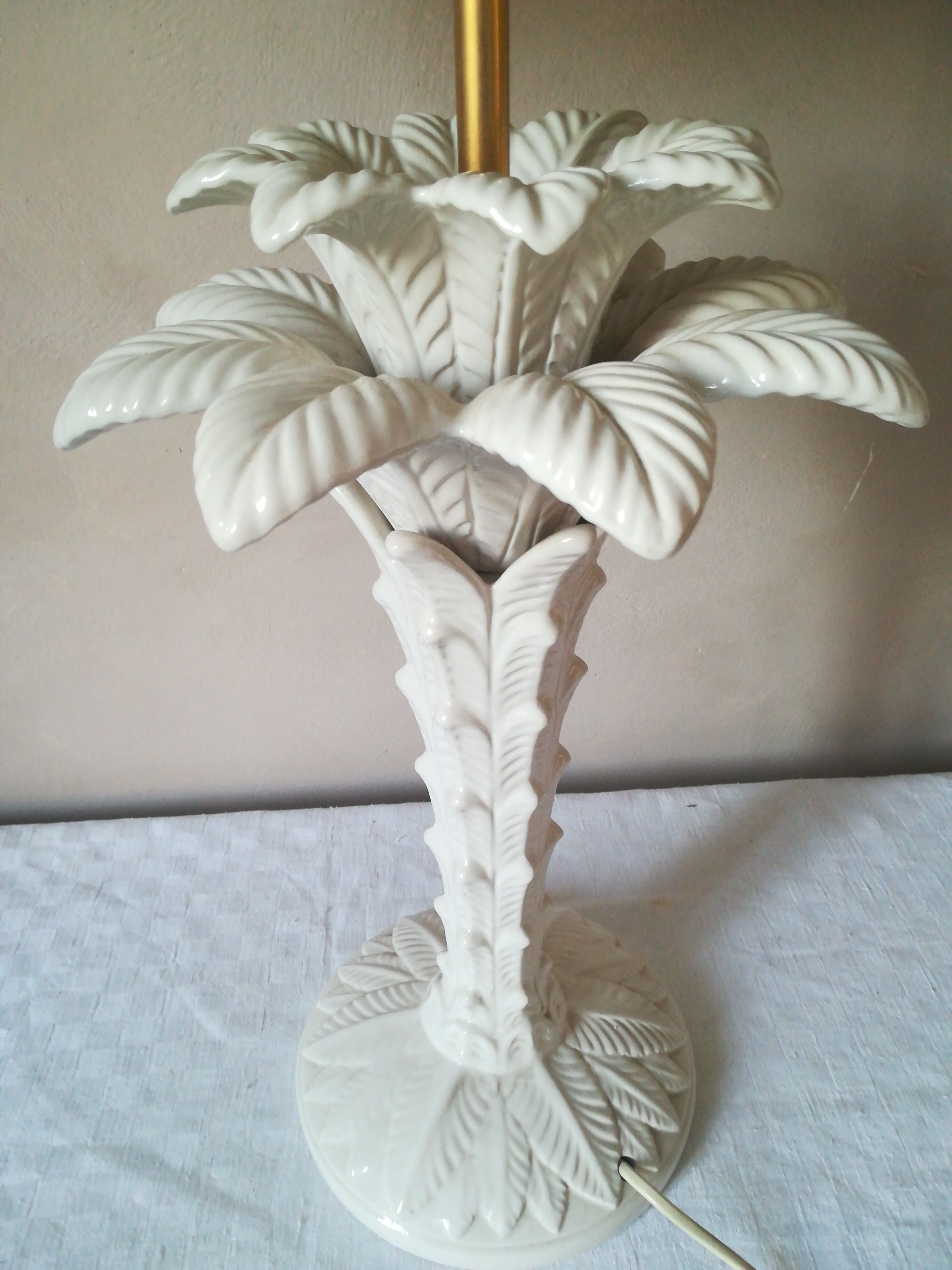 Big palm tree lamp