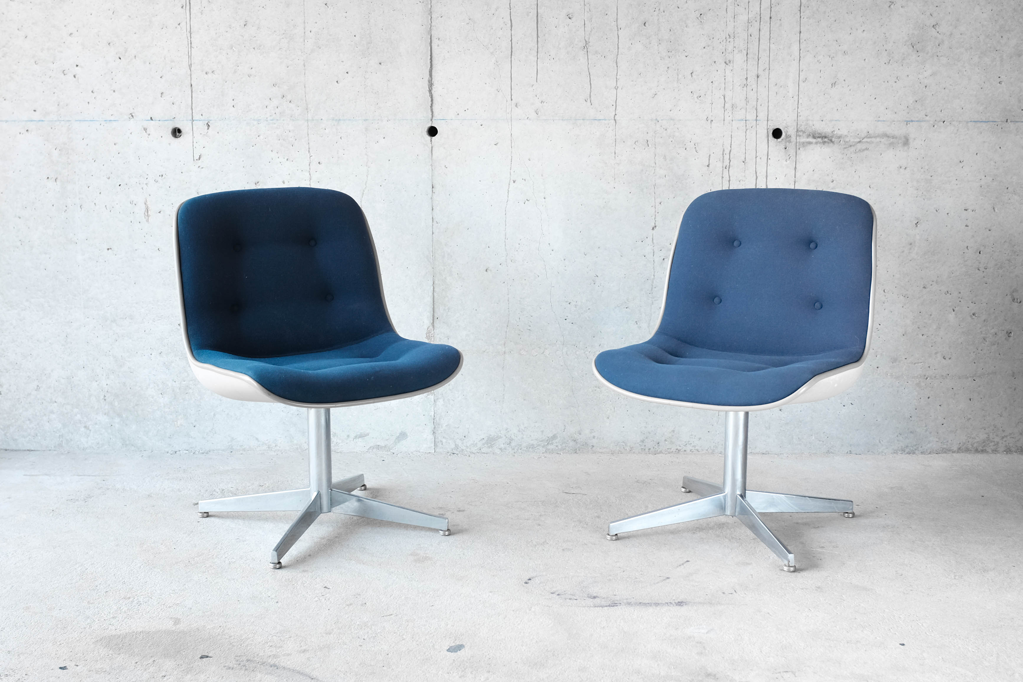 Pair of chairs of Randall Buck for Steelcase Strafor - 1970