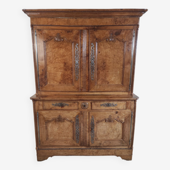 Two-body sideboard in elm burl from the 19th century