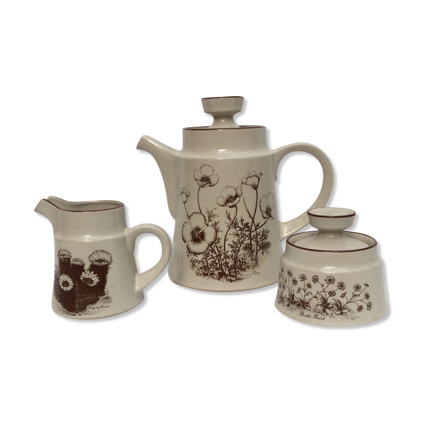 Lots of teapot, sugar bowl and milk jug from the 1970s, Japanese manufacture, dimensions: H-22xL22 cm