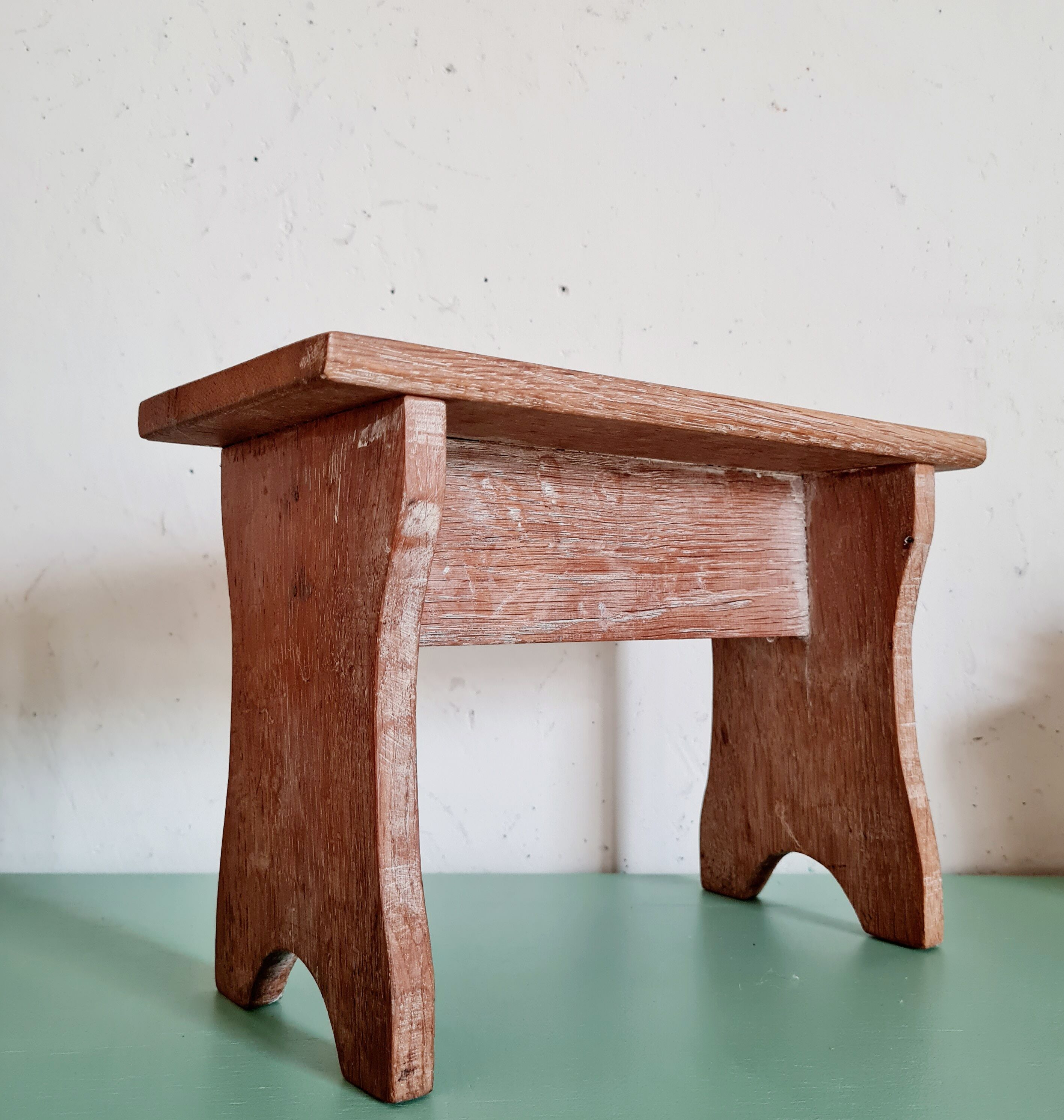 Mini wooden farmhouse bench