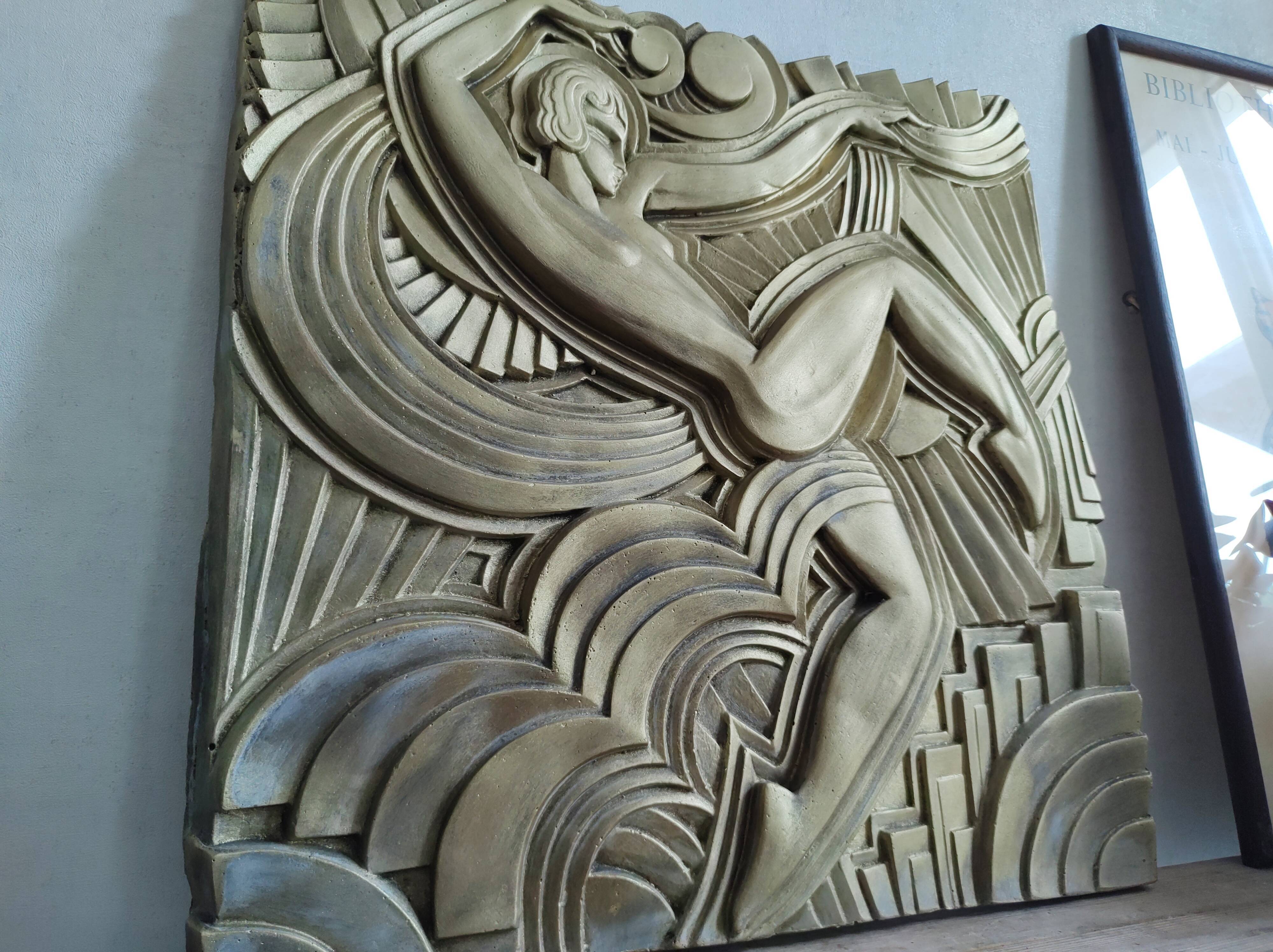 Bas-relief folies bergères