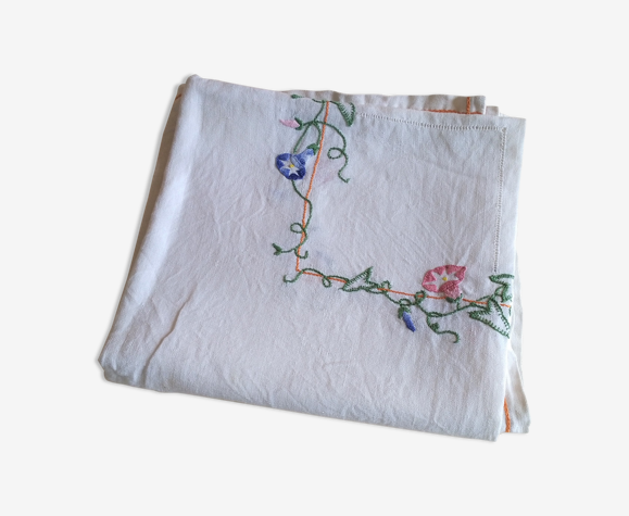 Nappe ancienne en lin brodée de fleurs