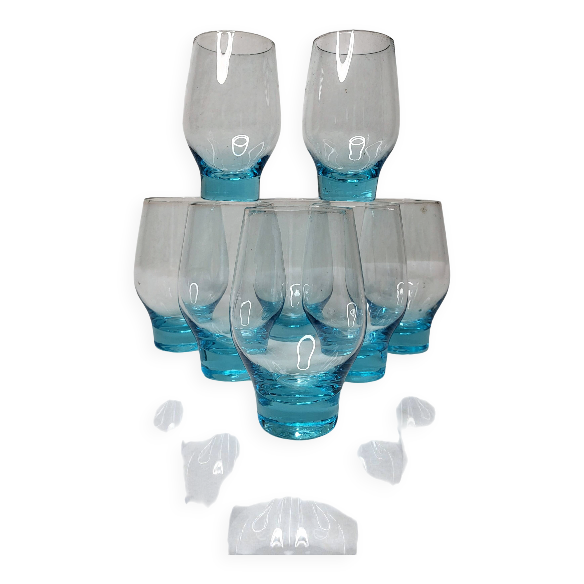 8 water glasses 1970