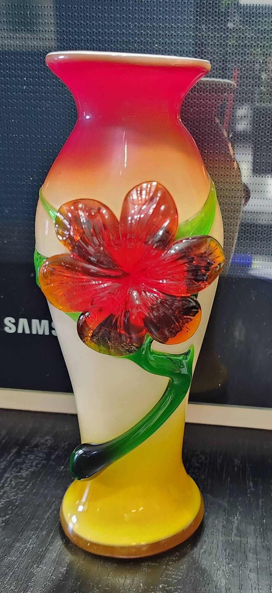 vintage vase glass gradient red yellow relief flower 22cm