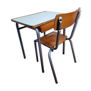 Ensemble chaise et bureau