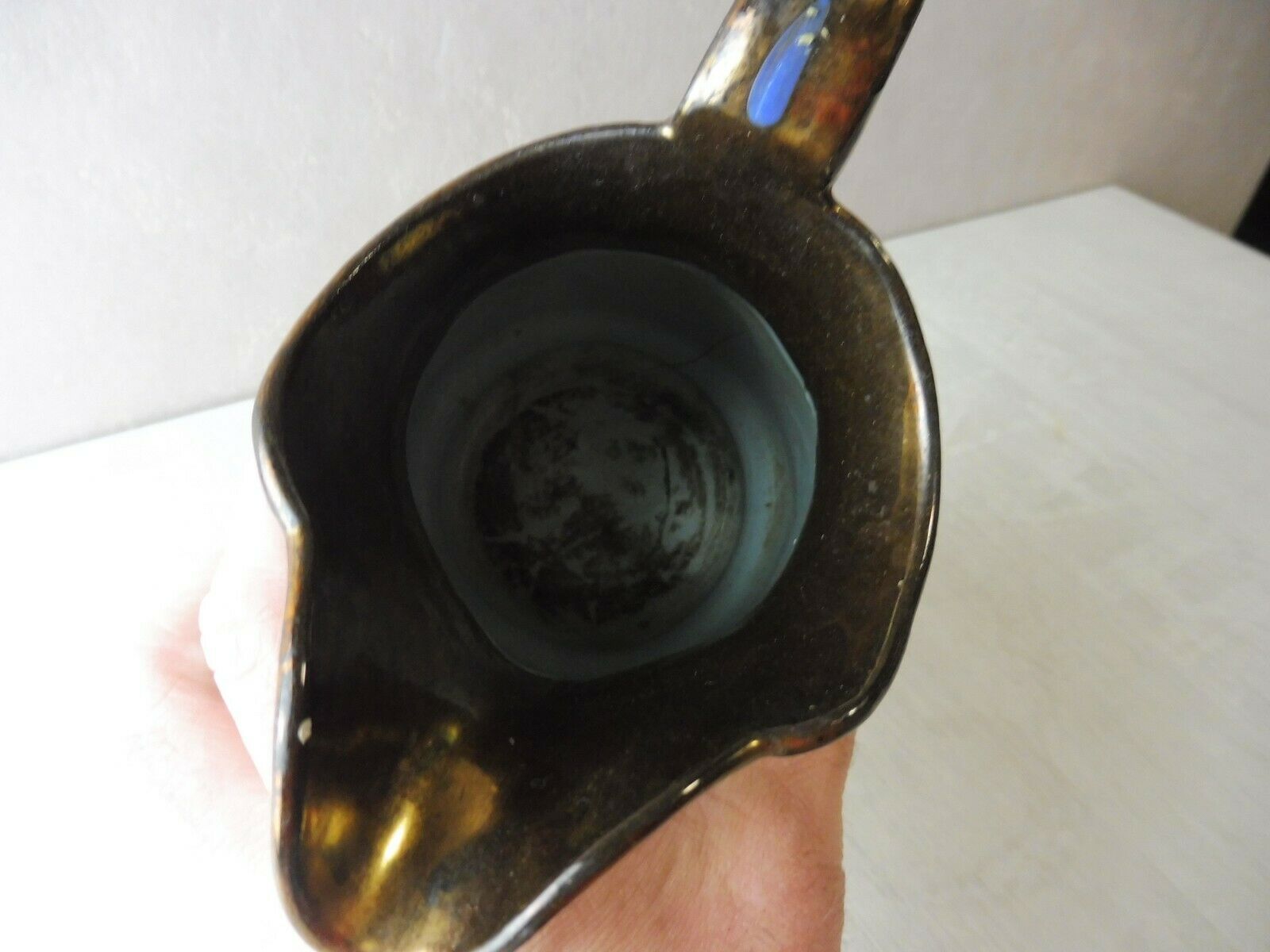 Decanter decoration relief, in jersey ceramic, nineteenth