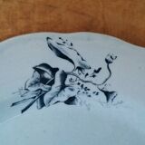 Très rare assiette ancienne en terre de fer