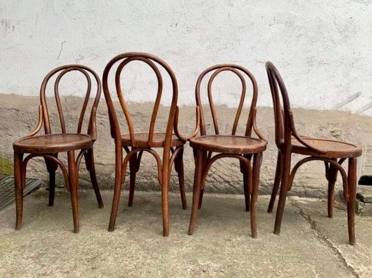 4 bistro chairs in curved wood N° 18 of the 1920s 1930s wooden seat