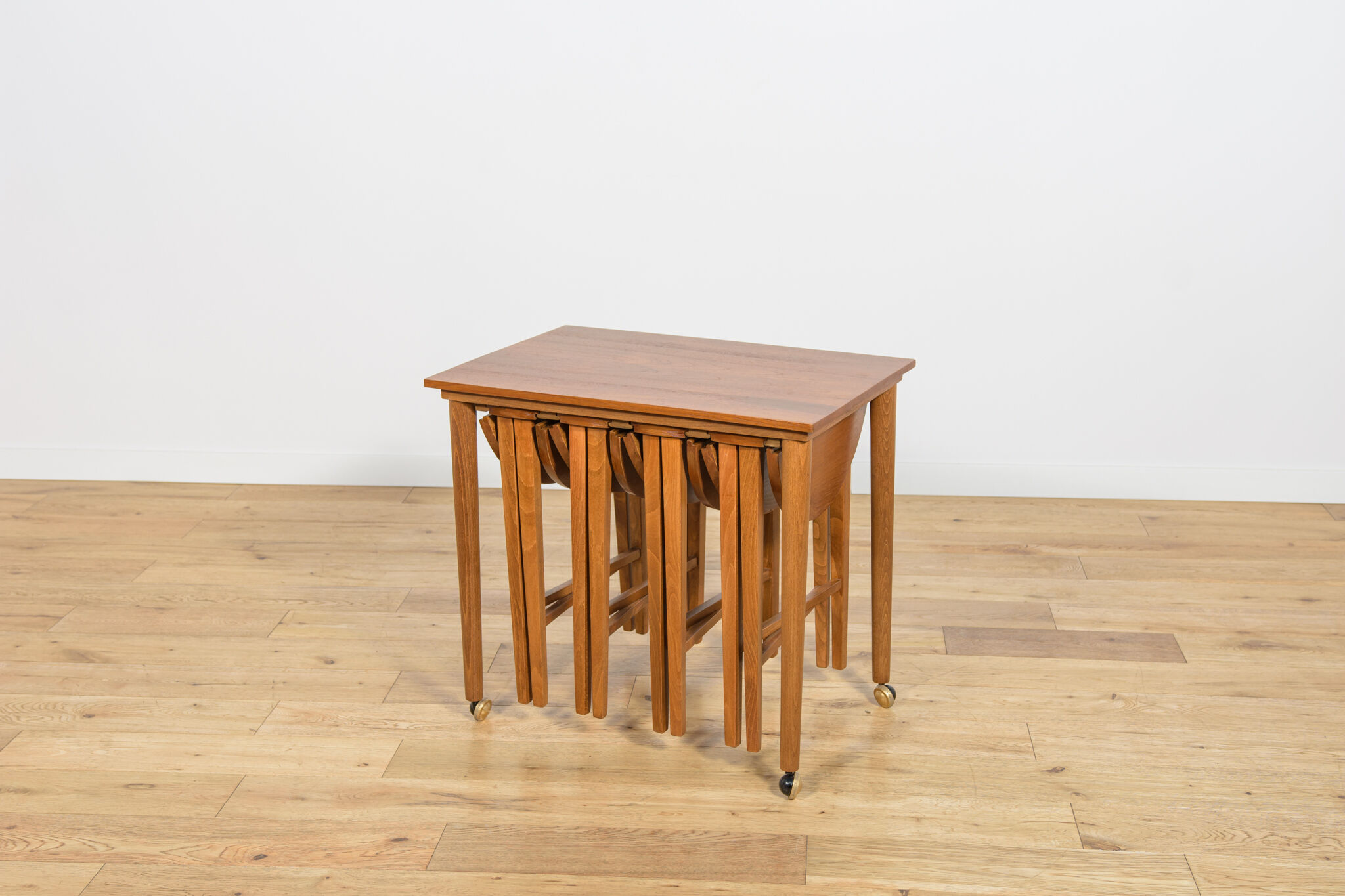Mid-century Danish nesting tables by Poul Hundevad for Novy Domov, Czechoslovakia, 1960s, set of 5