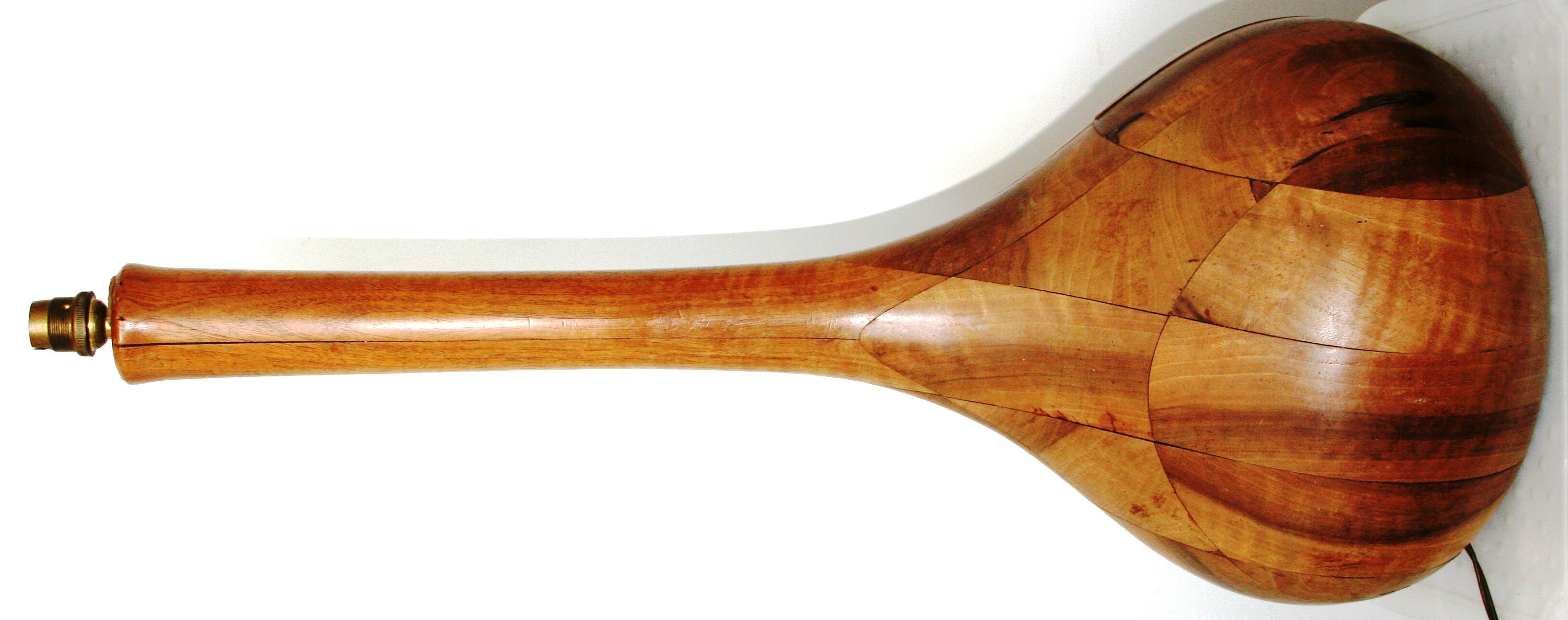 Drop-shaped wooden lamp foot