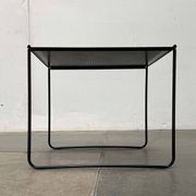 Table d'appoint postmoderne en métal perforé Ikea, années 1980