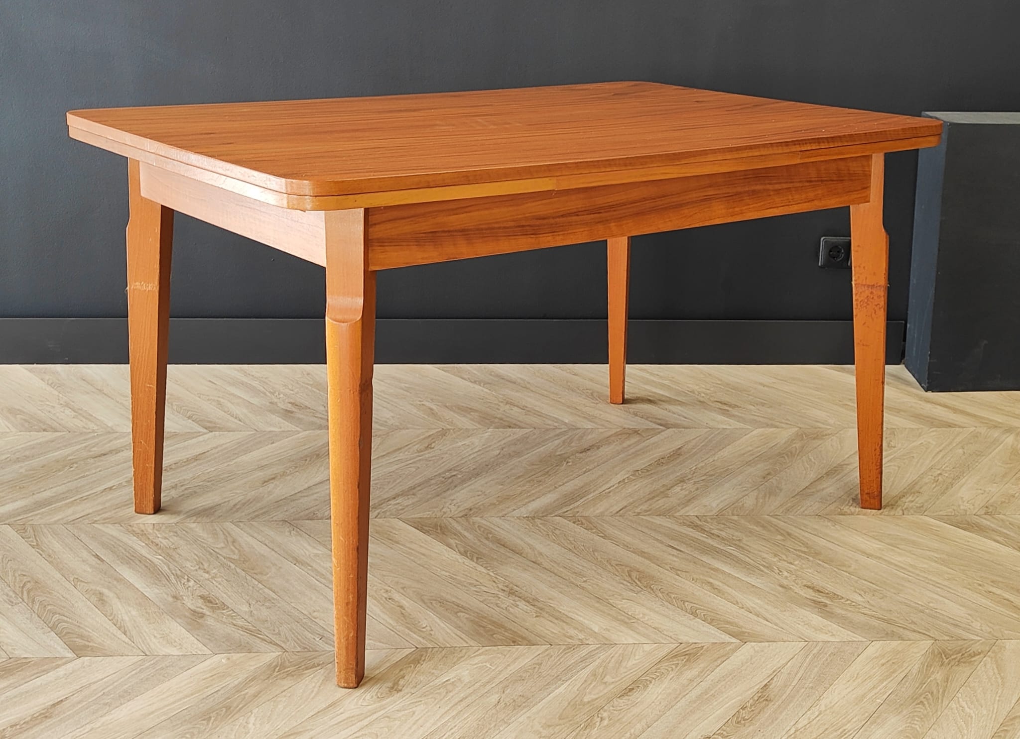 Mid century dining table vintage - extendable