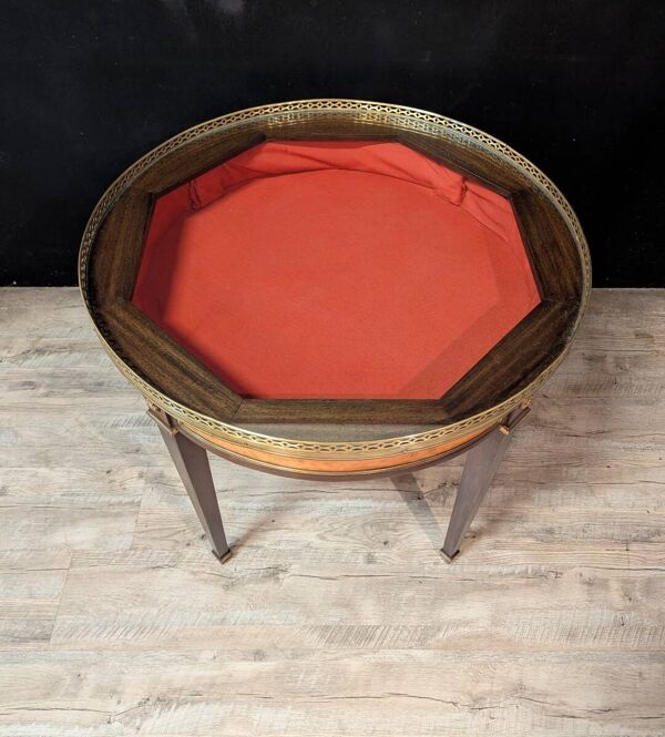 Table vitrine de style Louis XVI