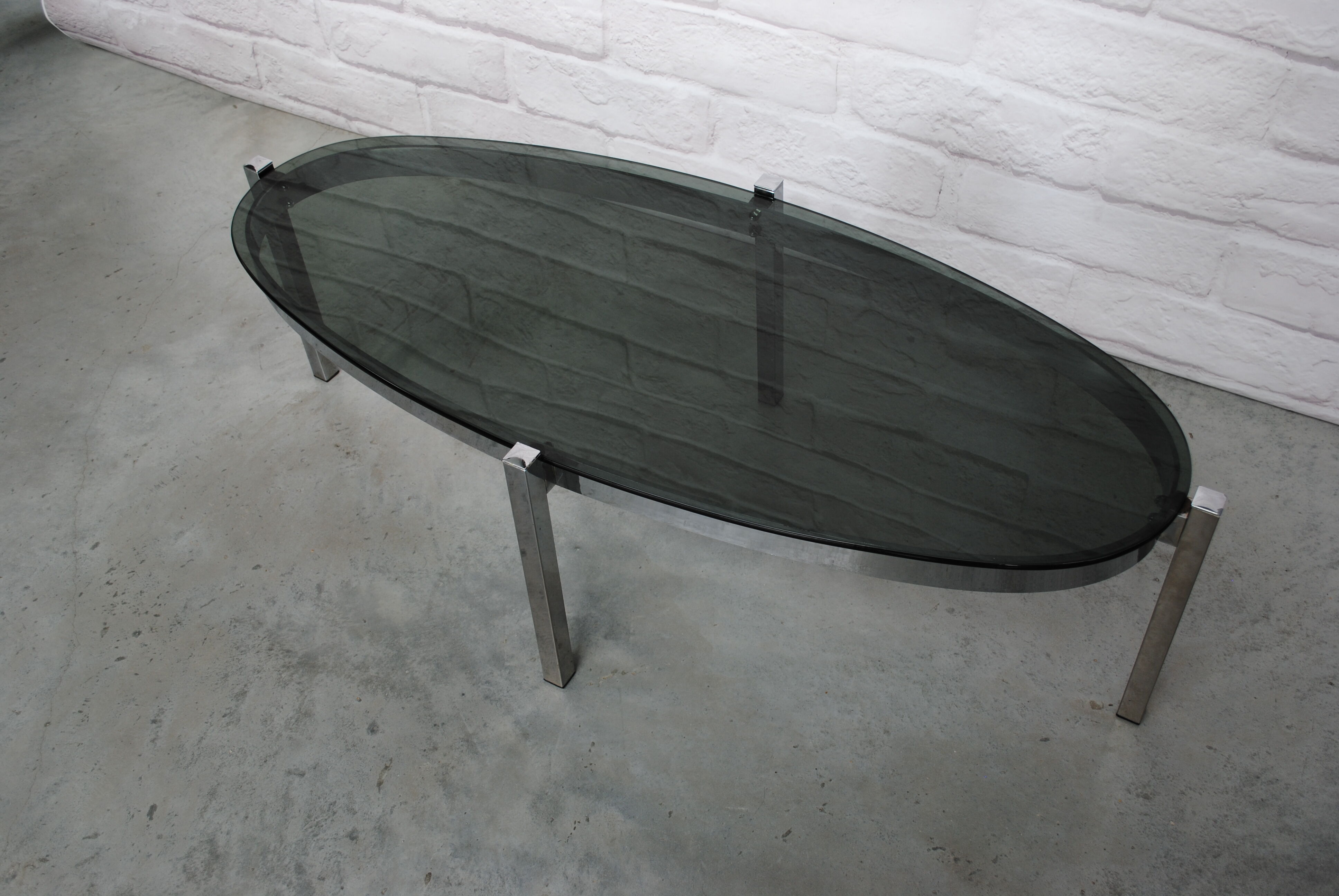 Table basse ovale 1970