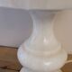 Lampe en marbre blanc veiné