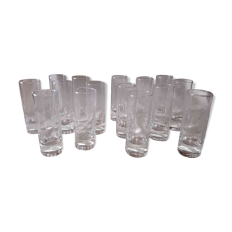 15 cocktail glasses
