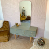 Dressing table