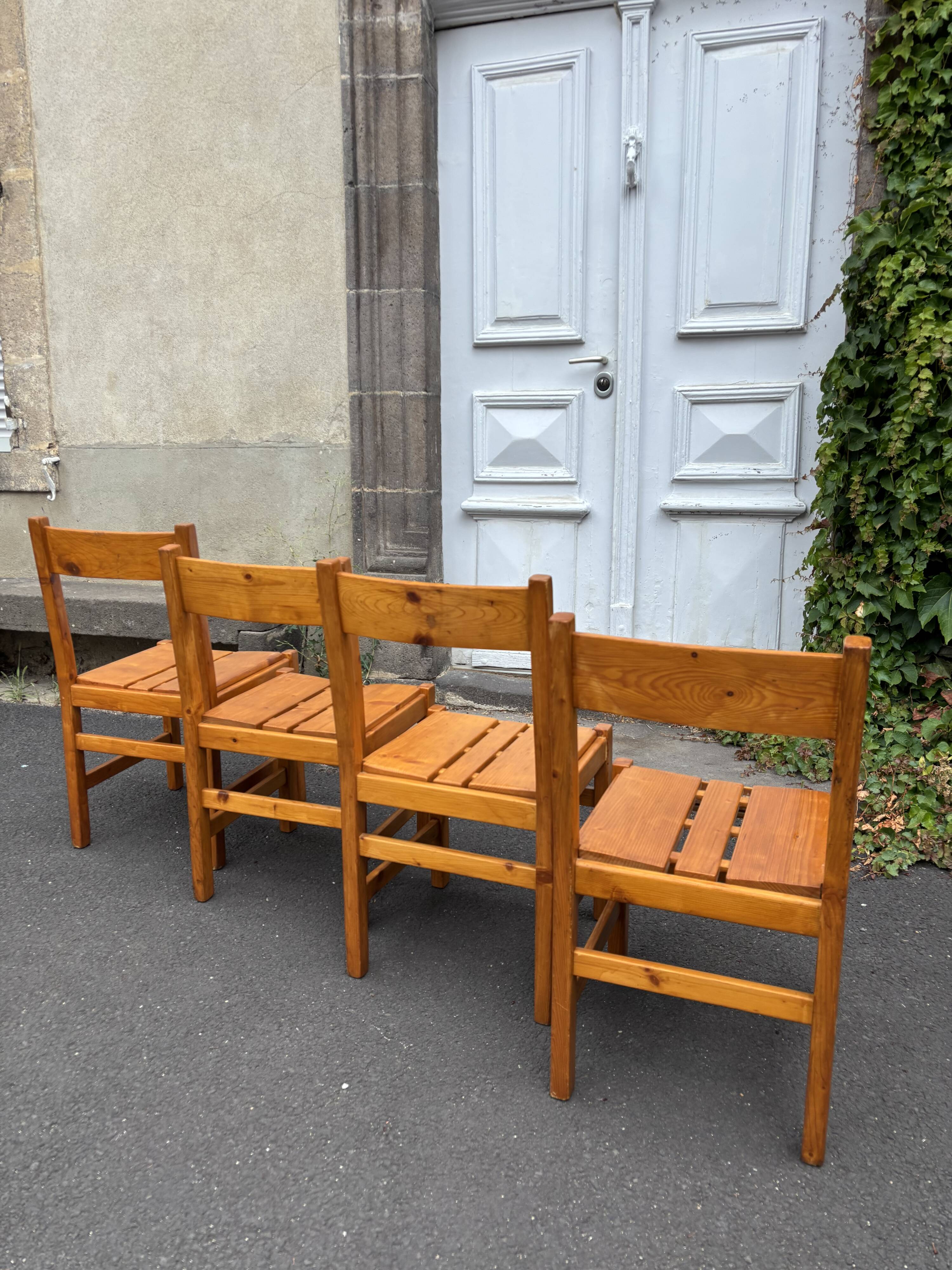 Série de 4 chaises Les Arcs 1960