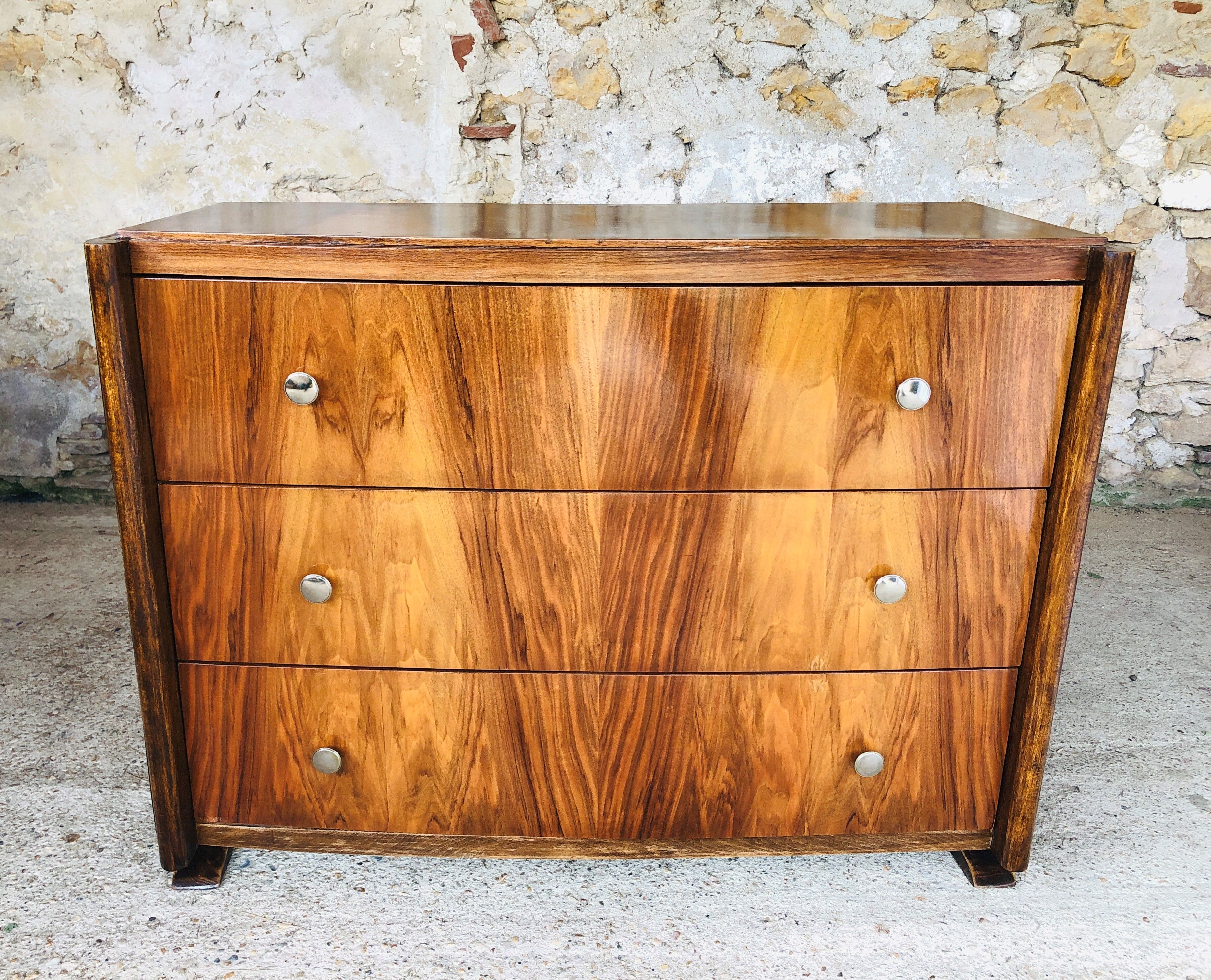Art Deco chest of drawers in flambé walnut veneer circa 30's/ 40's