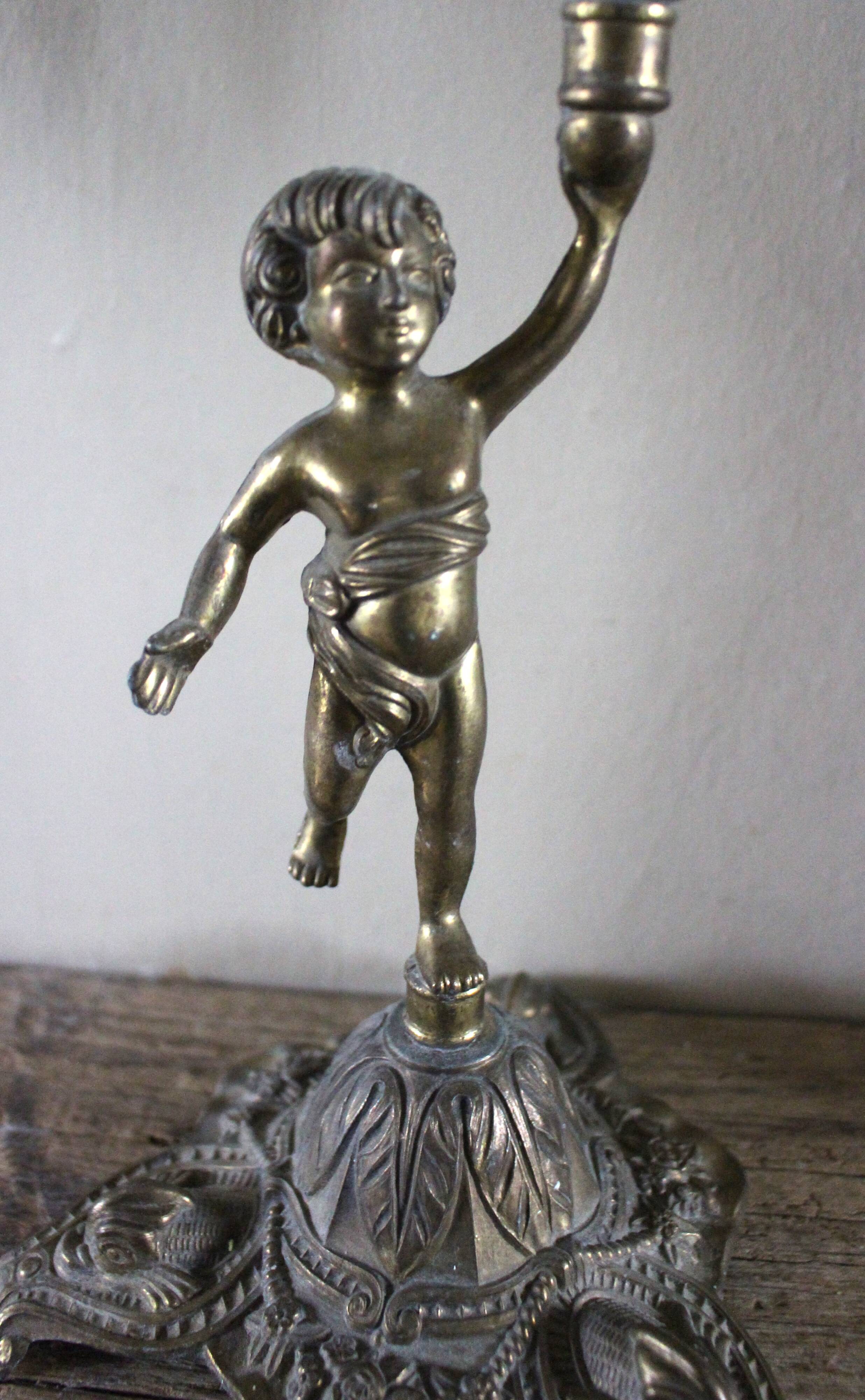 Regulated chandelier with three candle holders Angelot