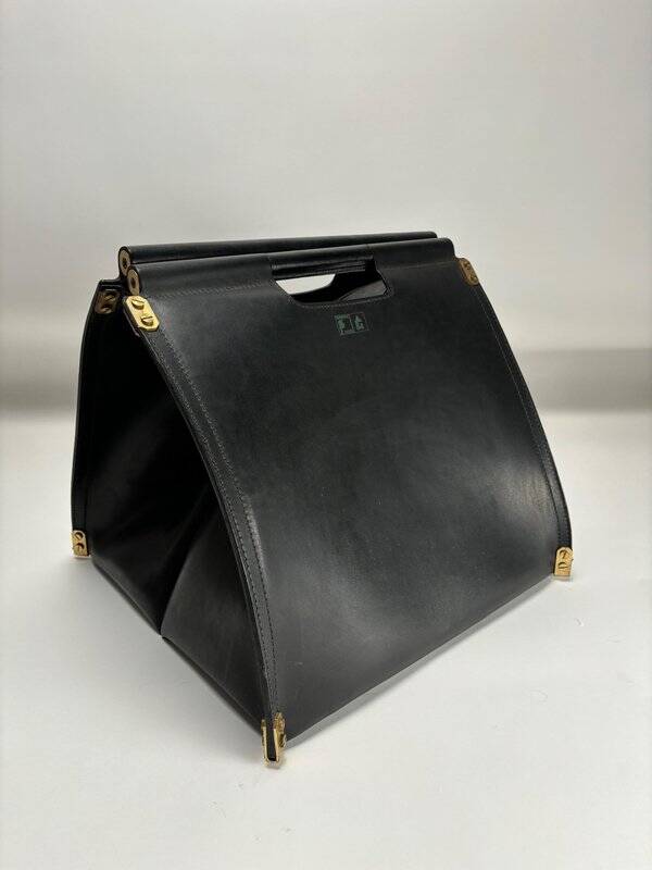 Leather and Brass Dimensionefuoco Firewood Sack by Afra & Tobia Scarpa, Italy, 1980s
