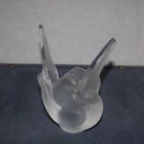 "Sylvie" crystal dove flower vase circa 1970 Lalique France