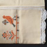 Tablecloth mid-table