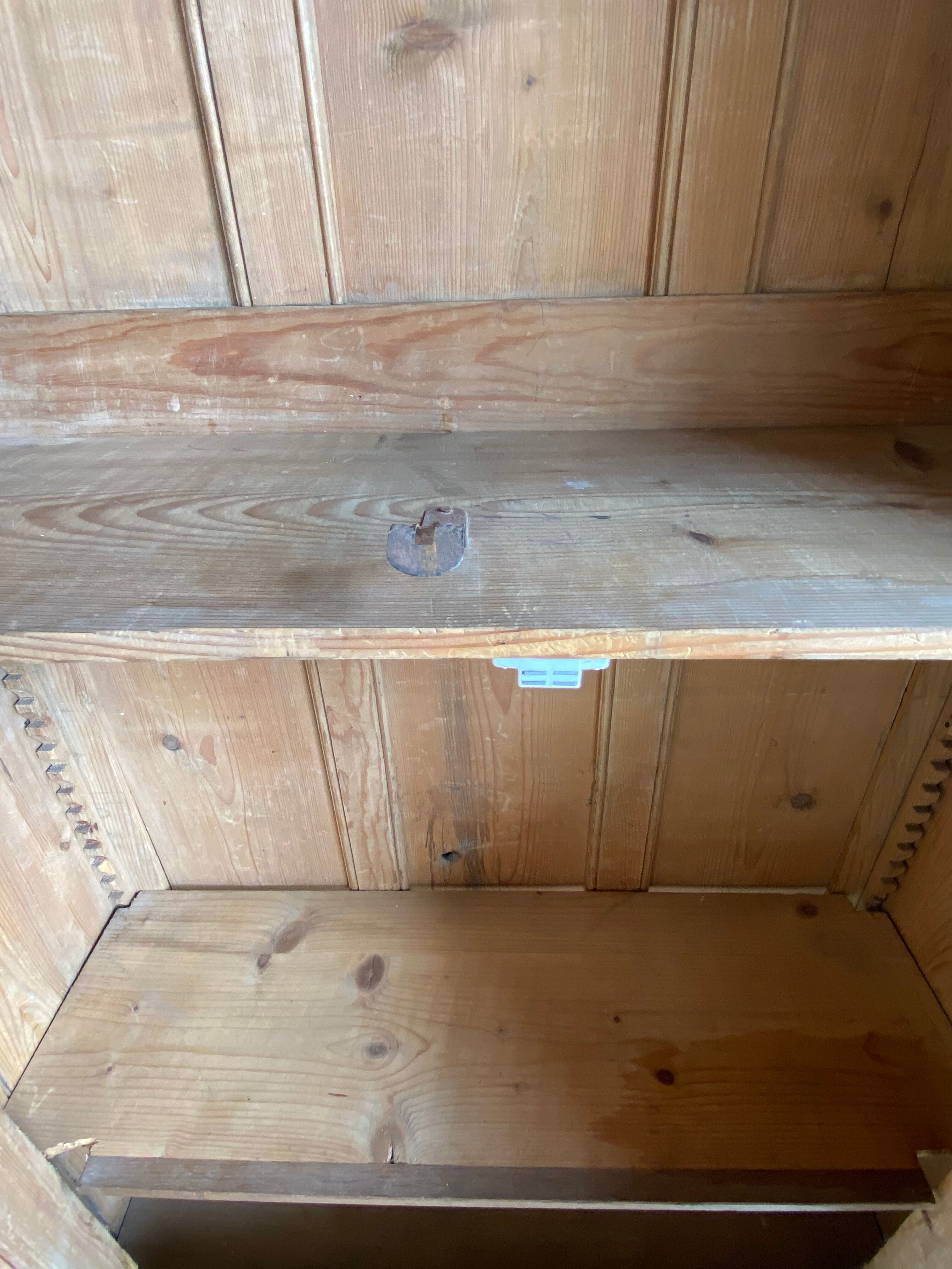 Parisian showcase cabinet