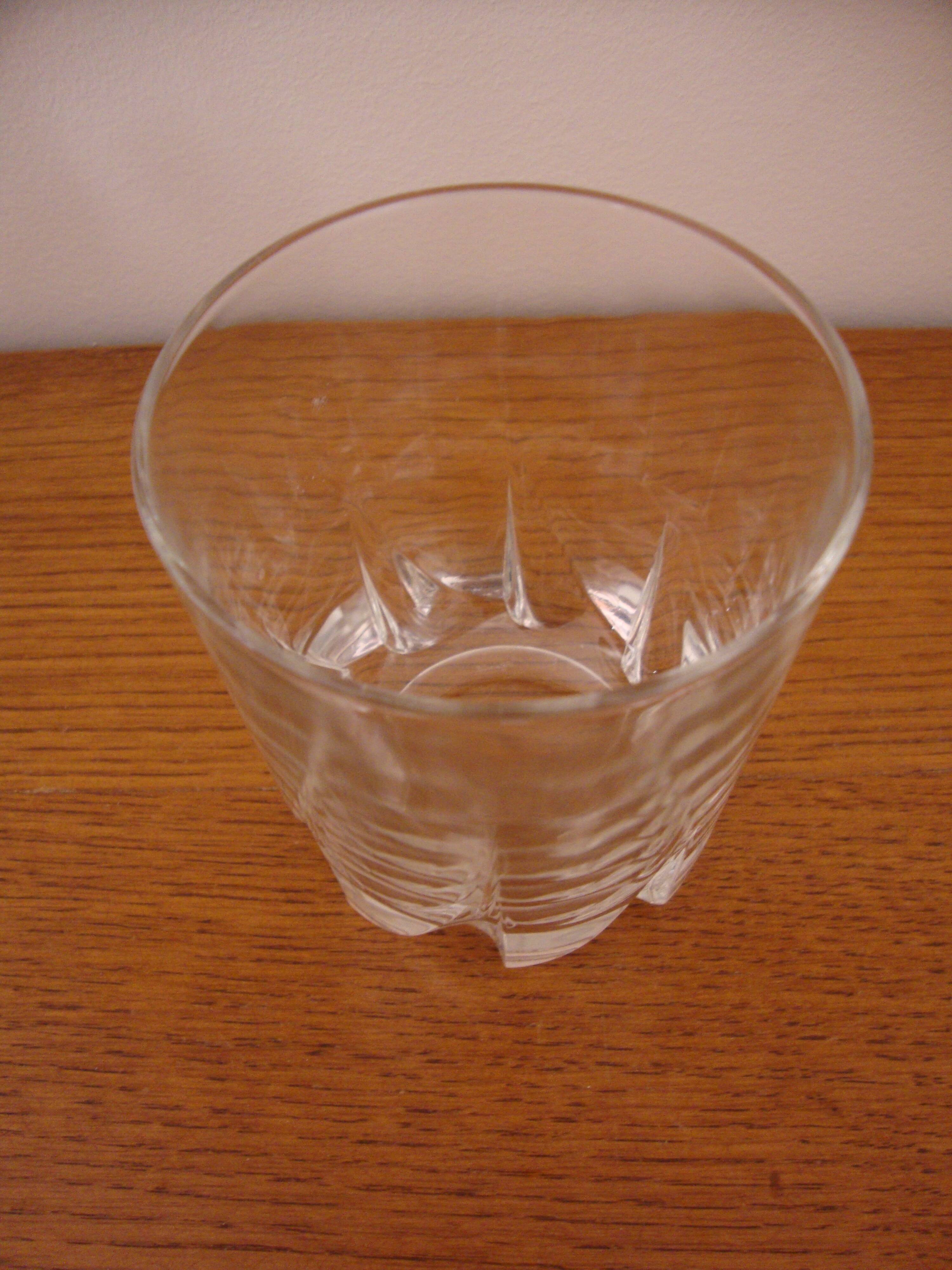 7 bevelled whiskey glasses