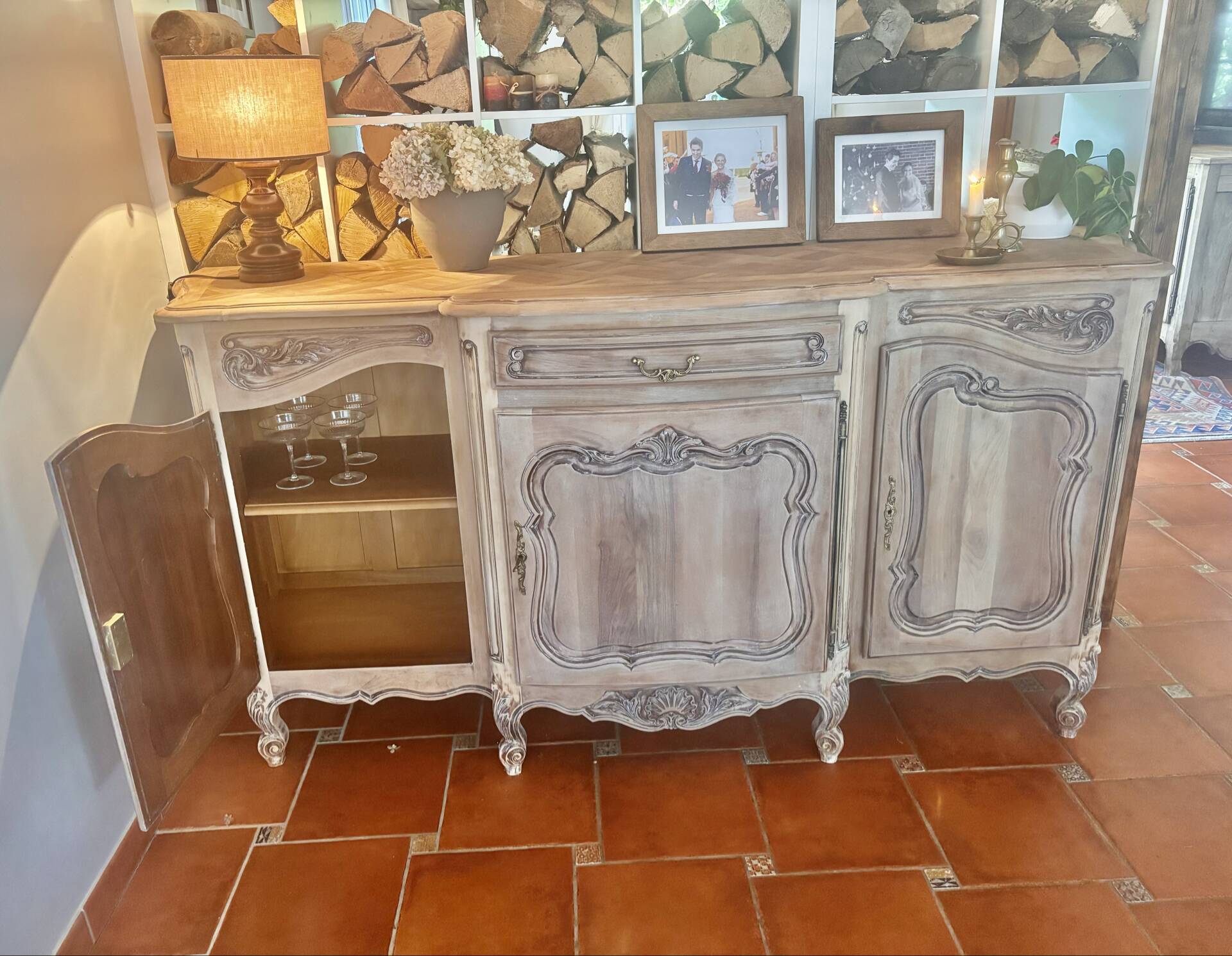 Antique grand buffet in solid oak – Louis XV style – Bleached wood –