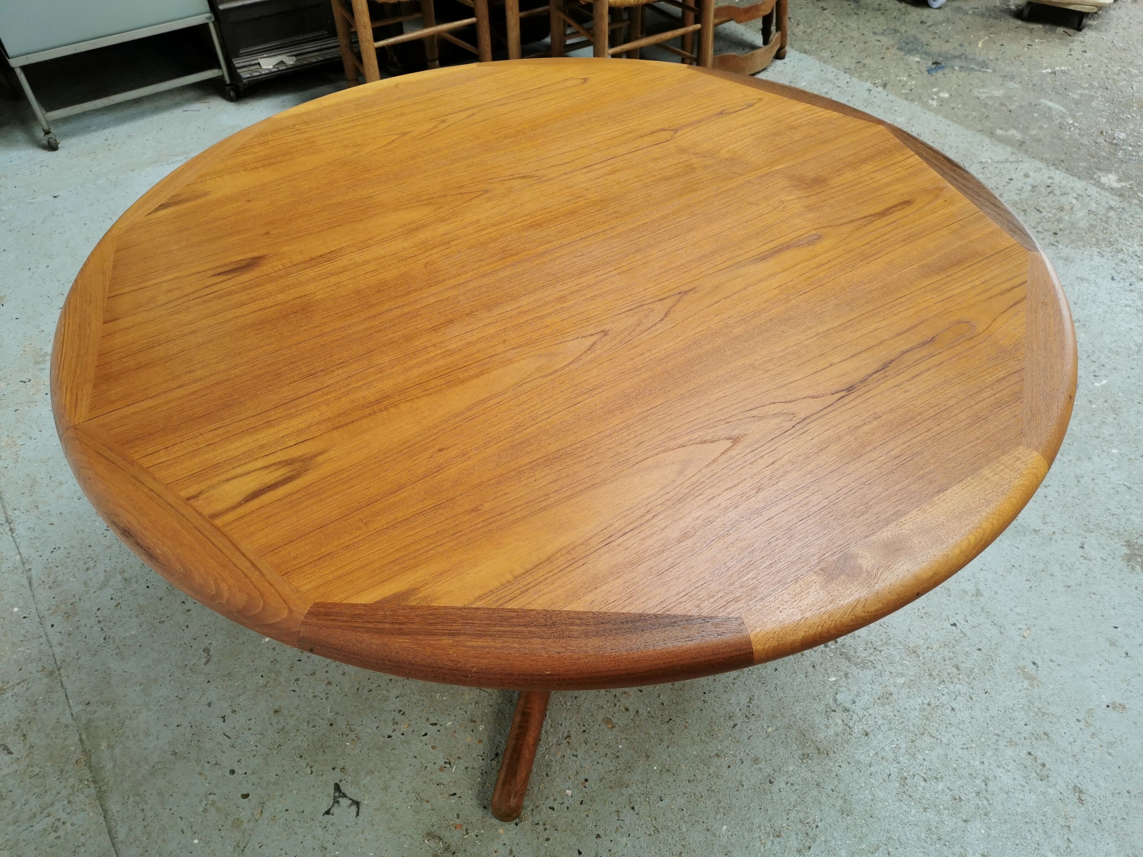 Table de Laurits Larsen en teck