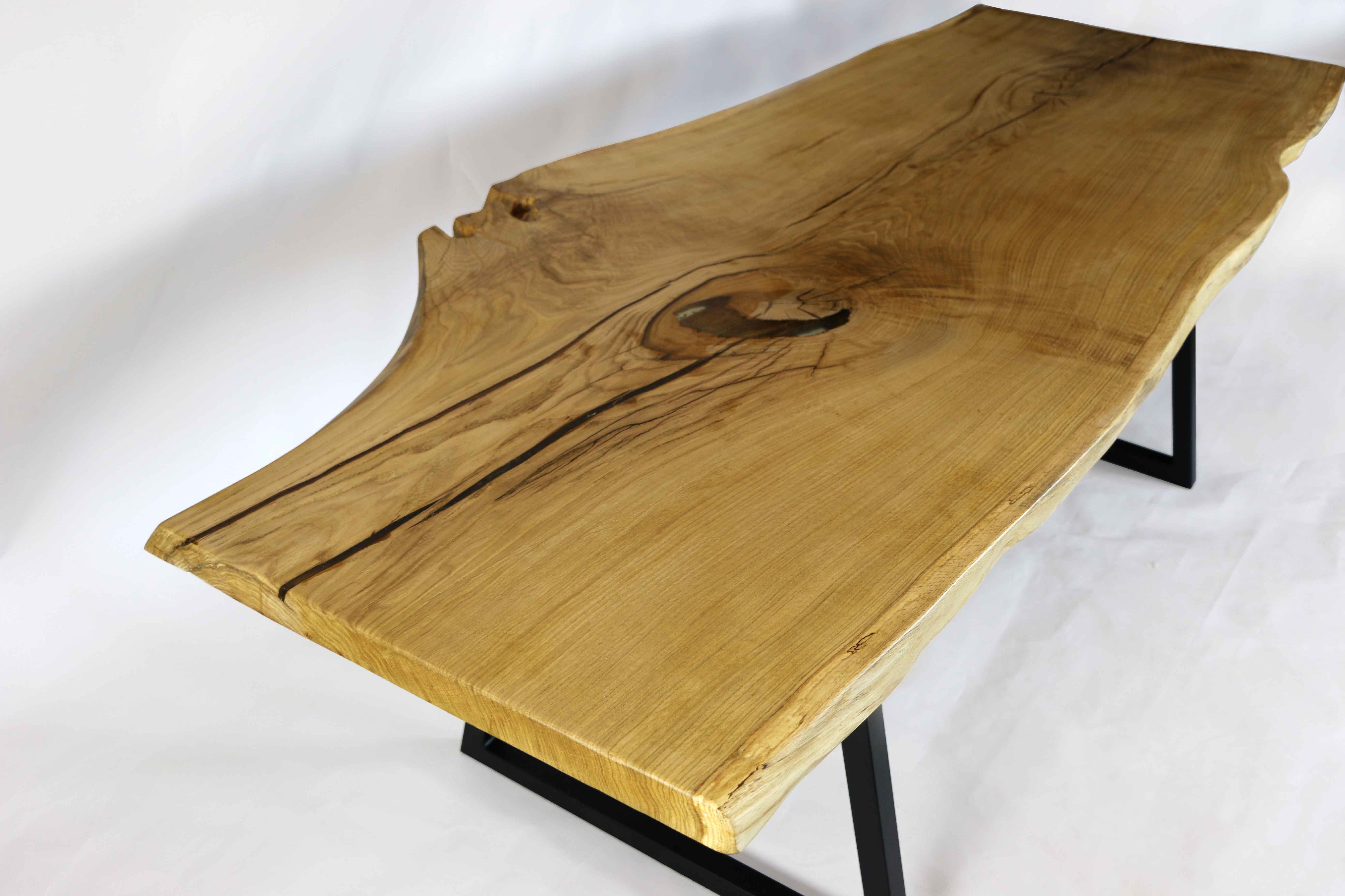 Table monolithe en chêne naturel