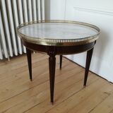 Louis XVI-style hot water table