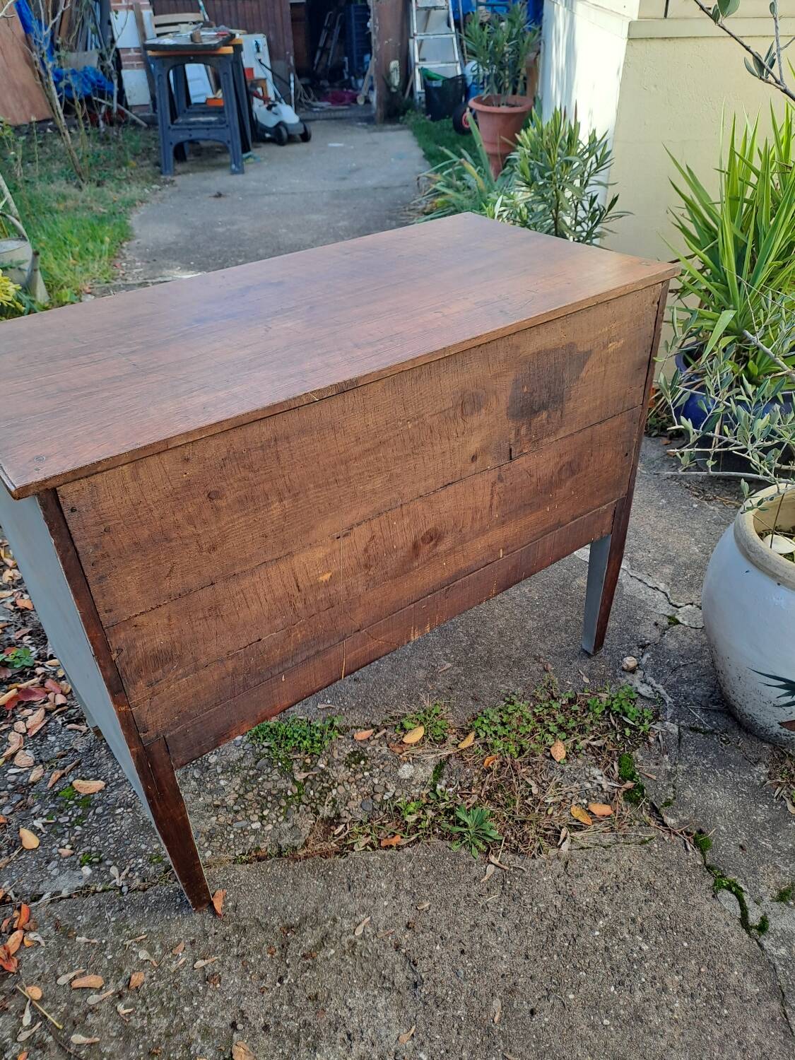 Louis XVI Directory chest of drawers early 19th