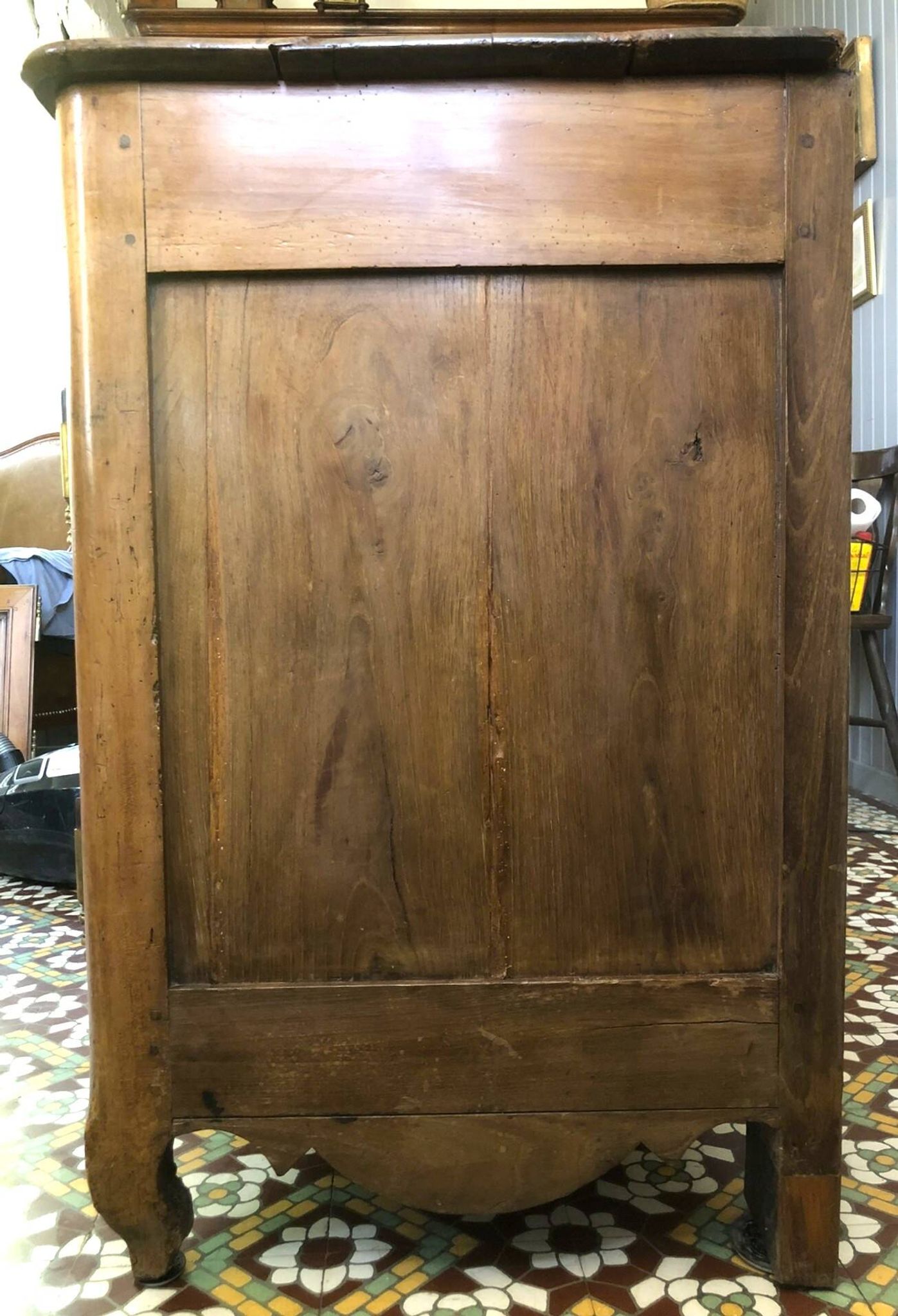 Restored cherrywood dresser, 18th century period, beautiful patina