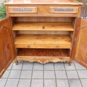 Louis XV buffet in cherry wood from the 19th century.